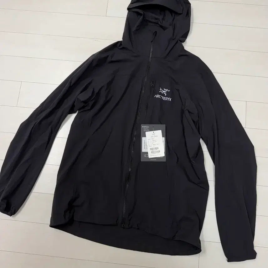 [BUNJANG] Arc'teryx Squamish M Size Jacket / 가격텍포함) 아크테릭스 스쿼미시 M 사이즈  상태 9.7/10  사진 찍