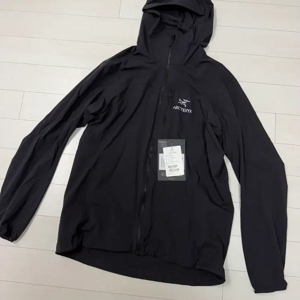 [BUNJANG] Arc'teryx Squamish M Size Jacket / 가격텍포함) 아크테릭스 스쿼미시 M 사이즈  상태 9.7/10  사진 찍