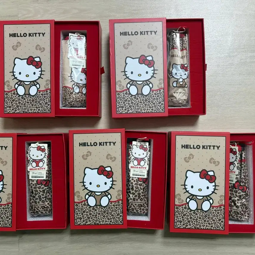 [BUNJANG] Sanrio Hello Kitty Tanning Leopard Luxury Umbrella Sunshade (3 Variations) / 산리오 헬로키티 태닝 호피 레오파드 고급 우산 양산 3종 새상품
