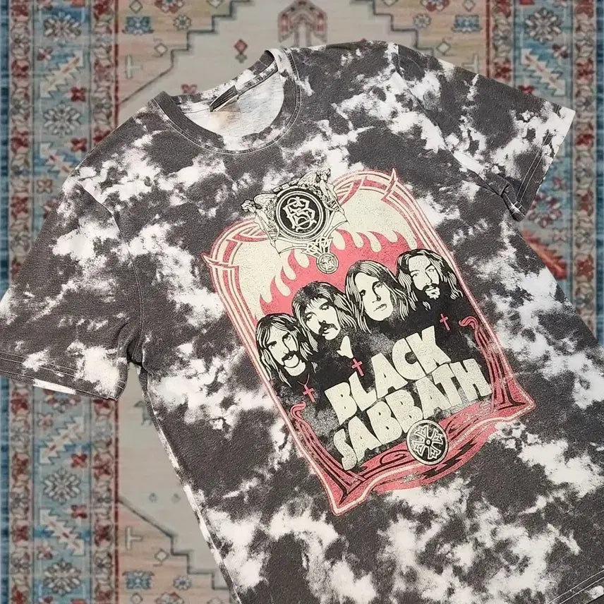 [BUNJANG] Black Sabbath Official Red Flame Tie-Dye Band T-Shirt / 블랙사바스 Black Sabbath 오피셜 레드 플레임 타이다이 밴드 티
