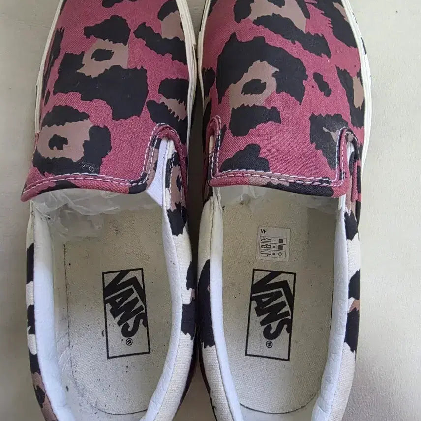 [BUNJANG] Vans Slip-On Leopard Print Sneakers (275mm) / 반스 슬립온 레오파드 무늬275