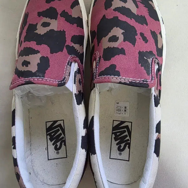 [BUNJANG] Vans Slip-On Leopard Print Sneakers (275mm) / 반스 슬립온 레오파드 무늬275