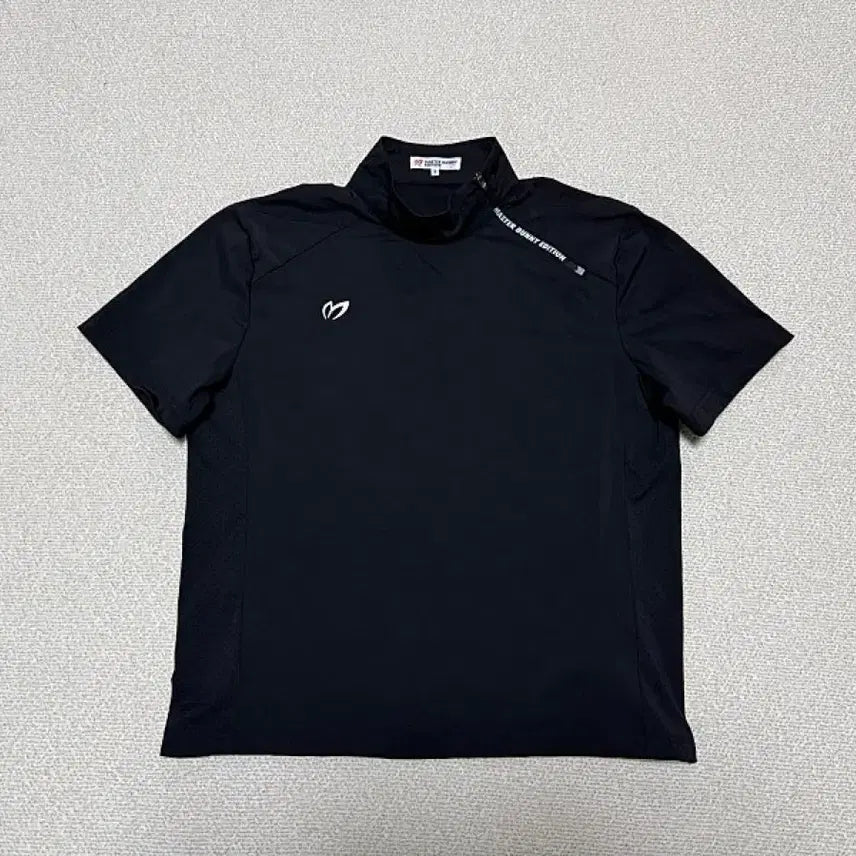[BUNJANG] Master Bunny Edition Women's Cooling Short-Sleeve Golf T-Shirt Black Size 77 / 마스터바니에디션 냉감 반팔 골프 티셔츠 여성용 100호 77사이즈