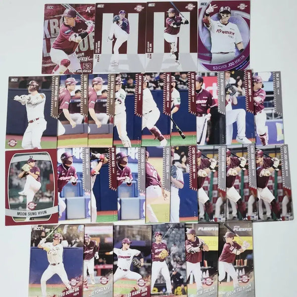 [BUNJANG] Kiwoom Heroes KBO Baseball Card Bundle - Park Yoon-sung, Kim Tae-jin, Choi Joo-hwan, Lee Ju-hyung / kbo 카드 키움 히어로즈 일괄 홀로 알파벳 박윤성 김태진 최주환 이주형