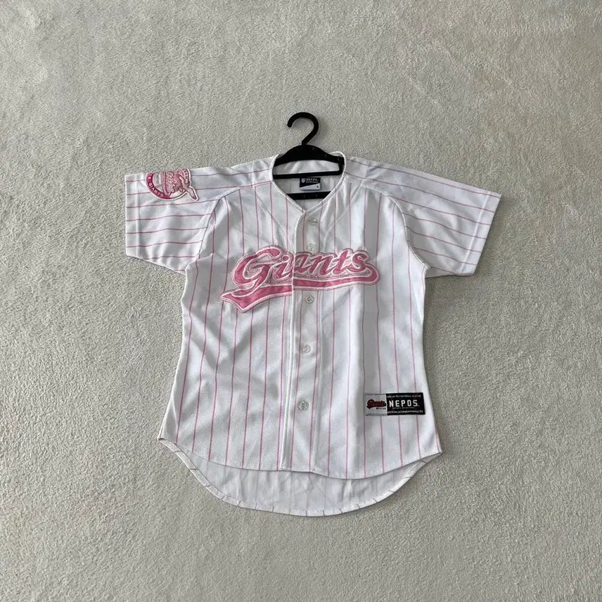 [BUNJANG] Lotte Giants 11 Pink No-Marking Baseball Jersey / 11 롯데자이언츠 핑크 노마킹 유니폼