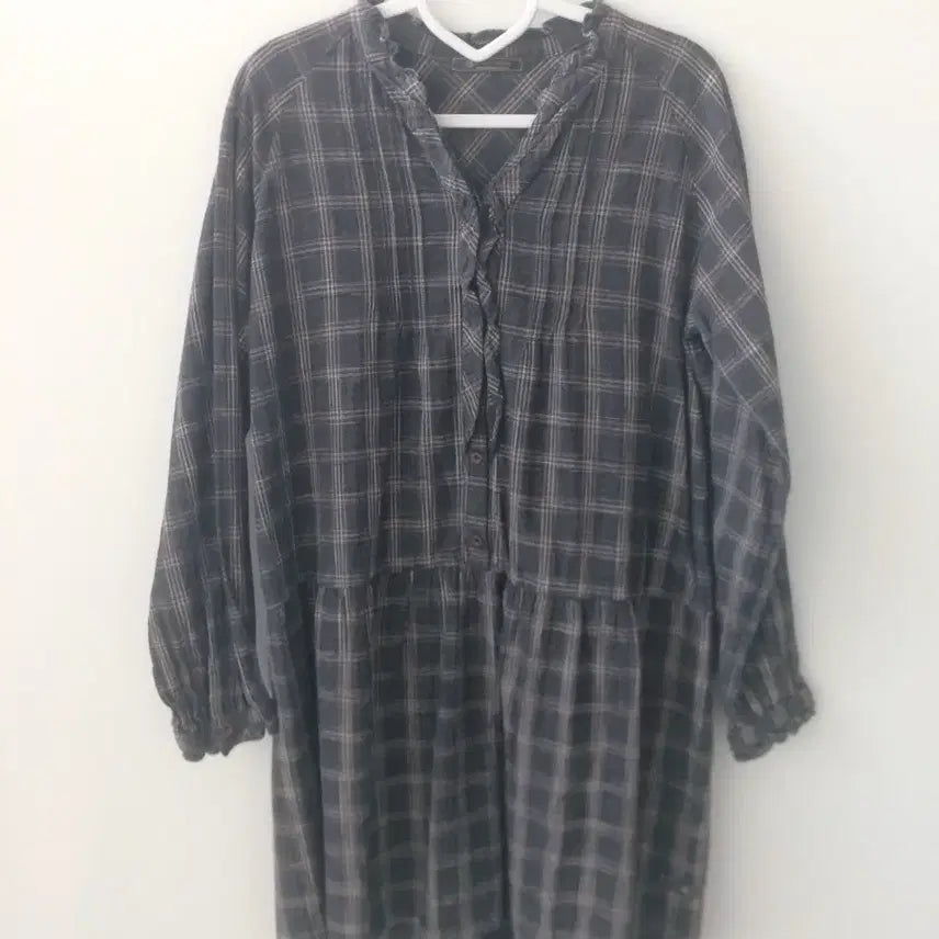 [BUNJANG] Thursday Island Charcoal Check Flare Fit V-Neck Vintage Dress / (미시착) 썰스데이아일랜드 차콜 체크 플레어핏 V넥 빈티지 원피스 판매