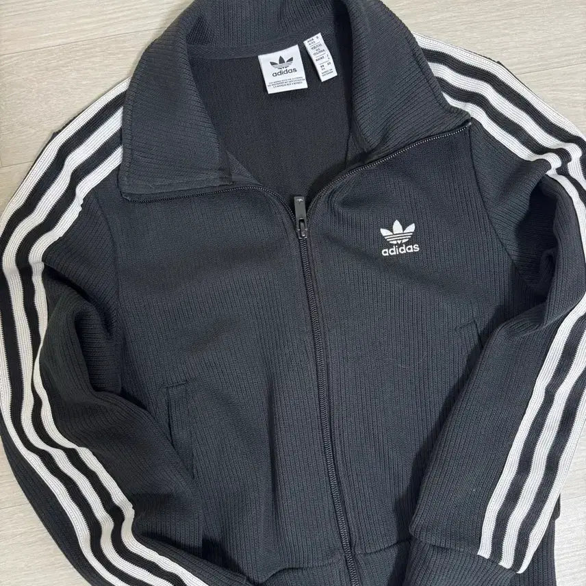 [BUNJANG] Adidas Women's Jersey Black XS / 아디다스 여성 져지 블랙