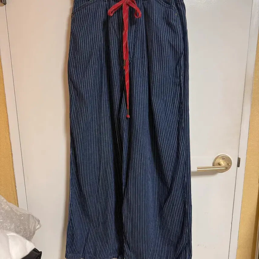 [BUNJANG] Niko and... Striped Denim Wide Pants / 니코앤드 스트라이프 데님 와이드팬츠 청바지