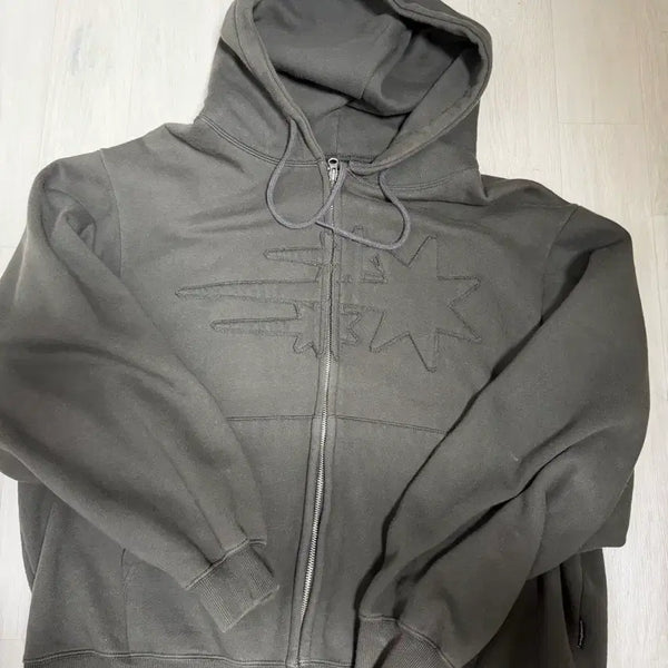 [BUNJANG] Nice Ghost Club 3STAR Logo Zip Hoodie Charcoal / 나이스고스트클럽 3STAR LOGO ZIP HOODIE_CHARCOAL