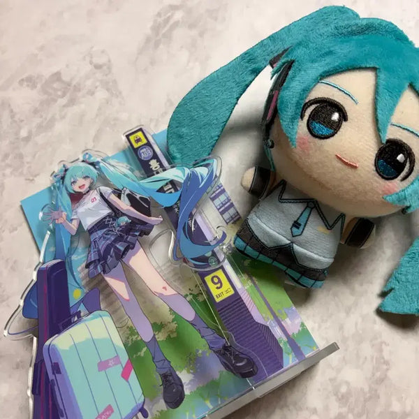 [BUNJANG] Hatsune Miku Hongdae Acrylic Stand & Chibi Figure Set / 하츠네 미쿠 홍대 아크릴 스탠드 및 치비