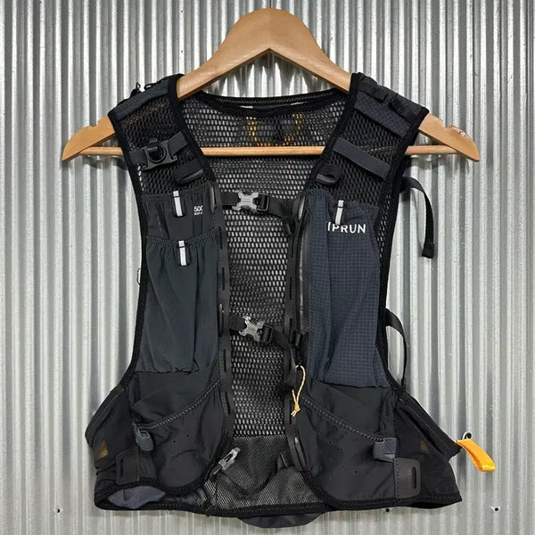 [BUNJANG] KIPRUN Black Trail Running Hydration Vest 15L / [FREE] 킵런 KIPRUN 블랙 트레일러닝 하이드레이션 조끼