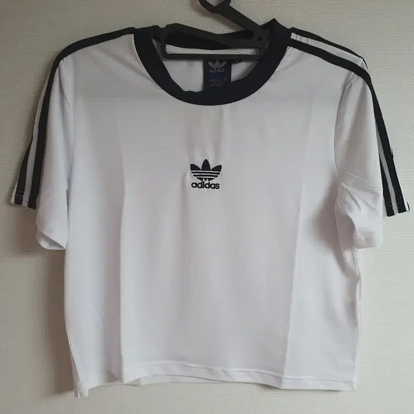 [BUNJANG] Adidas Three-Stripes Cold-Touch Cropped T-Shirt / 새거 냉감아디다스 삼선 크롭 반팔티 아디다스 불꽃 아디다스크롭티 크롭반팔