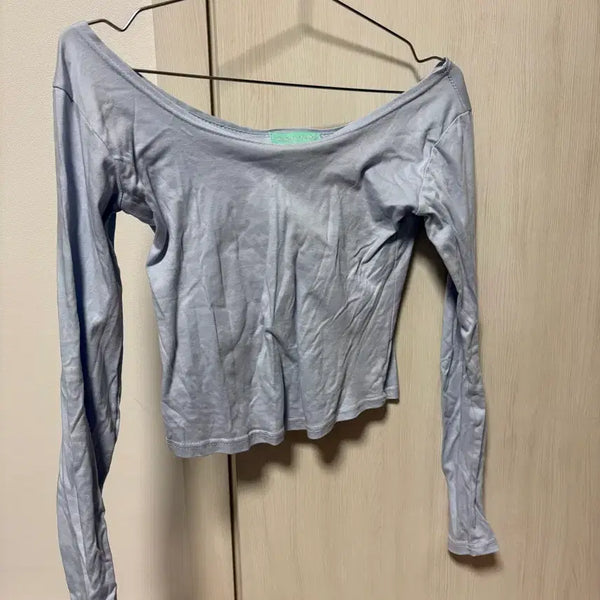 [BUNJANG] Faeild Jade Off-Shoulder Sleeve Free Size / 페일제이드 오프숄더 슬리브 free