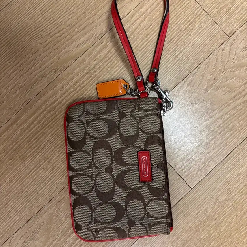 [BUNJANG] Coach Signature Pattern Coin Pouch with Red Strap / 코치 동전지갑 파우치