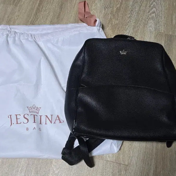 [BUNJANG] J.ESTINA Black Leather Backpack / 제이에스티나 블랙 가죽 백팩