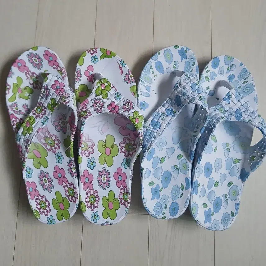 [BUNJANG] Summer Flower Pattern Slippers (Set of 2) / 슬리퍼 2컬레 (새신발)