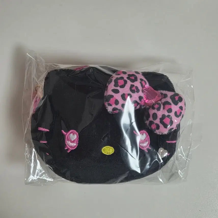 [BUNJANG] Hello Kitty Gya-ru Pouch Keyring (Black) / 헬로키티 마스코트 갸루 파우치 키링 (블랙)