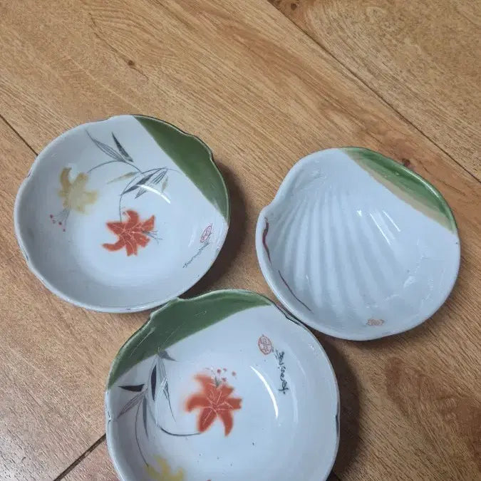 [BUNJANG] Retro Flower Shell Small Dish Set (3 Types) / 근대사 종지 접시 3종 세트 꽃무늬 쉘 모양