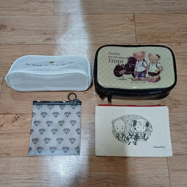 [BUNJANG] Pouch Set (4 Types) / 파우치 4종 세트