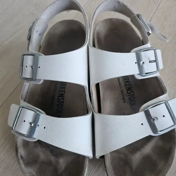 [BUNJANG] Birkenstock Milano White Sandals / 버켄스탁 밀라노 화이트 샌들