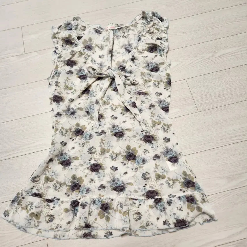 [BUNJANG] Rest Rose Blue Rose Ribbon Frill Sleeve Top / 할인중 갸루 레스트로즈 갸루 블루로즈 리본 프릴 슬리브