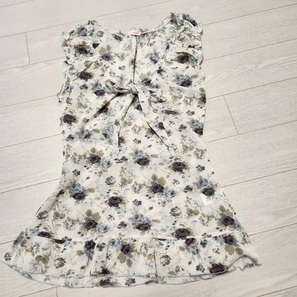 [BUNJANG] Rest Rose Blue Rose Ribbon Frill Sleeve Top / 할인중 갸루 레스트로즈 갸루 블루로즈 리본 프릴 슬리브