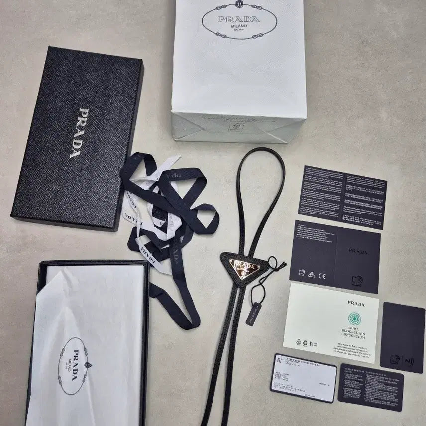 [BUNJANG] Prada Saffiano Bolotie Tie / 프라다 사피아노 볼로타이 백화점 정품 넥타이