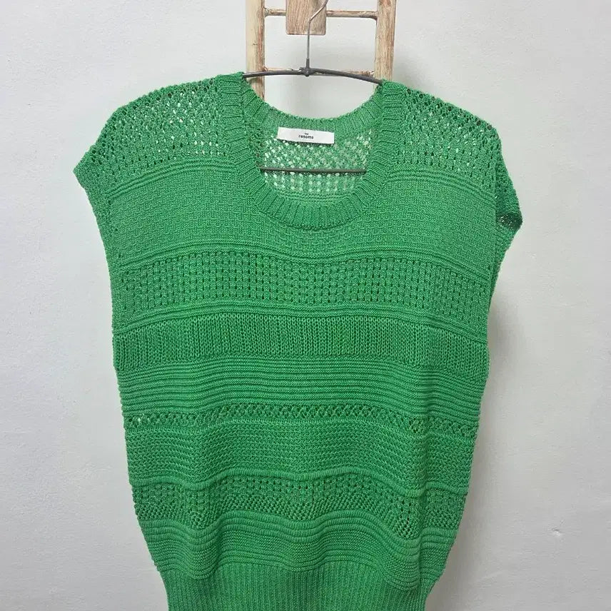 [BUNJANG] Renoma Sleeveless Knit Top / 레노마 캡소매 니트