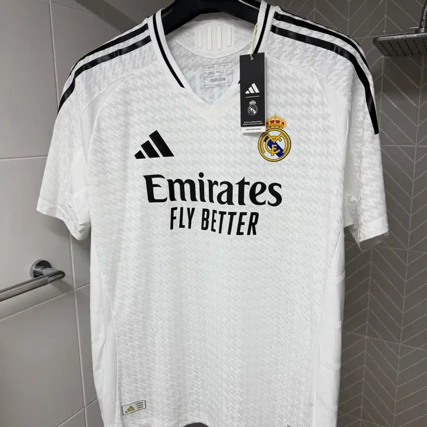 [BUNJANG] Adidas Real Madrid 24/25 Home Authentic Valverde Jersey 4XL / 아디다스 레알마드리드 24/25 홈 어센틱 발베르데 4XL (Adidas
