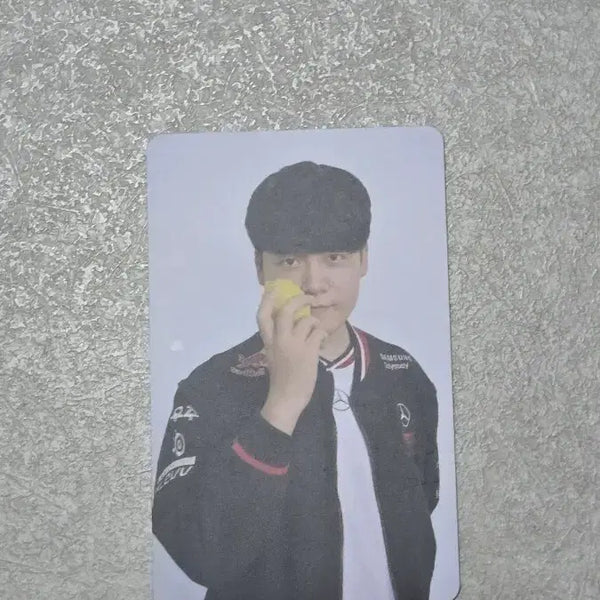 [BUNJANG] Kuro Kuma Yumusi Lemon Photocard White / 구마유시 카스 레몬 포카 화이트