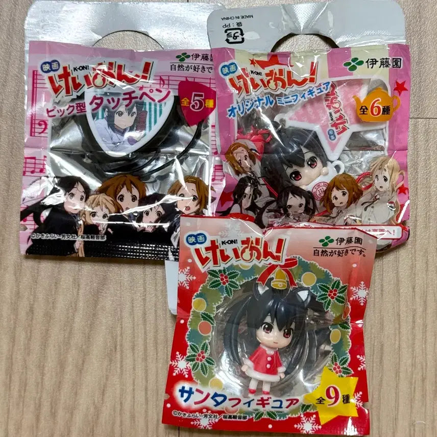 [BUNJANG] K-ON! Azusa Nakano Strap Figure Keychain, Guitar Pick, Screen Cleaner, Teacup / 케이온 아즈사 아즈냥 스트랩 피규어 키링 기타피크 액정클리너 티컵