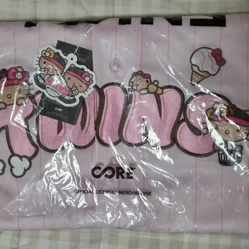 [BUNJANG] LG Twins Tanning Kitty Pink Pop Jersey Size 105 / 엘지트윈스 태닝키티 핑크 팝 유니폼 105 사이즈 판매