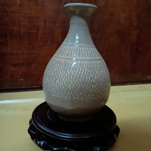 [BUNJANG] Inhwamun Buncheong Ware Vase / 백상감인화문분청사기
