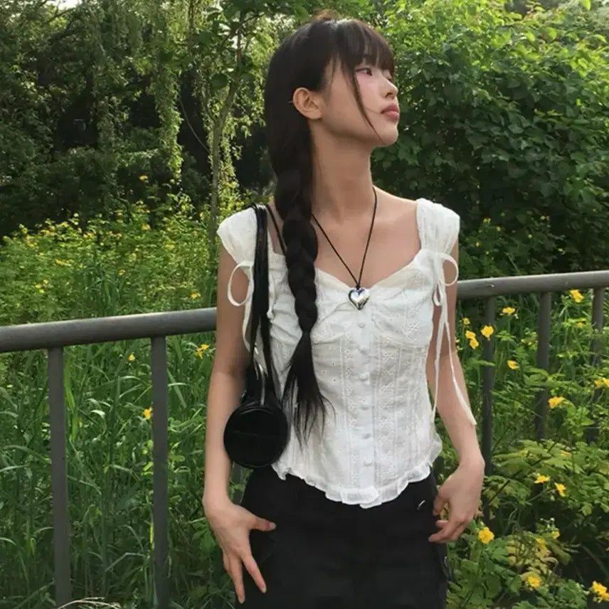 [BUNJANG] Ribbon Strap Off-Shoulder Sleeveless Blouse / 리본 스트랩 오프 나시 블라우스