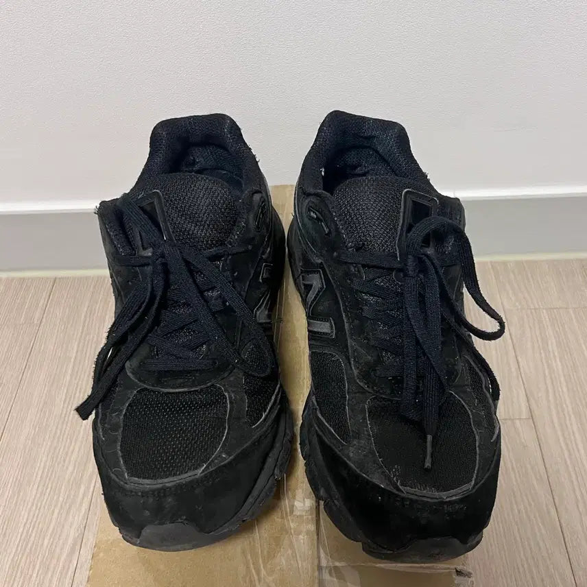 [BUNJANG] New Balance 990v4 Triple Black Sneakers / 뉴발란스 990v4 트리플블랙 285