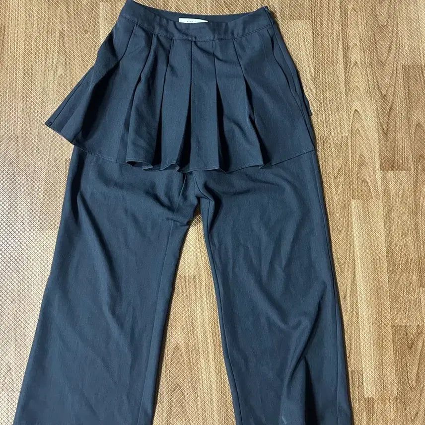 [BUNJANG] Charcoal Skirt Pants / 챠콜 스커트팬츠