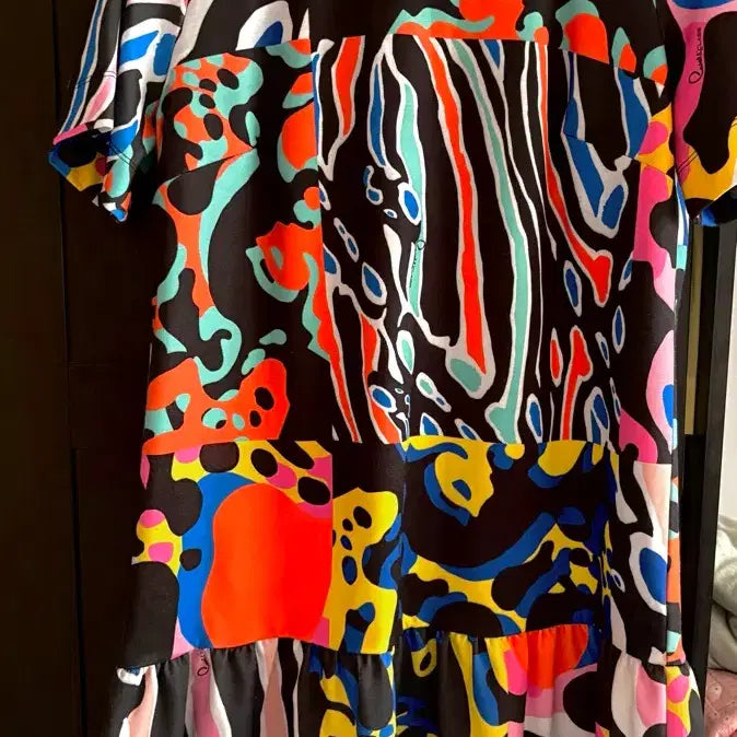 [BUNJANG] Unique Pattern Midi Dress with Short Sleeves and Frills / [브랜드 없음] 패턴 원피스