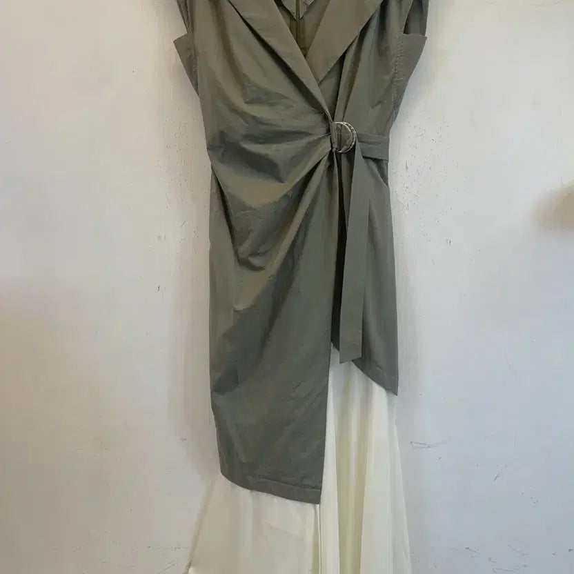 [BUNJANG] EGOIST Khaki Asymmetrical Hem Long Dress Size 55 / (드라이완료)에고이스트 카키 언발롱원피스55 하객룩휴가룩여행룩휴양지룩