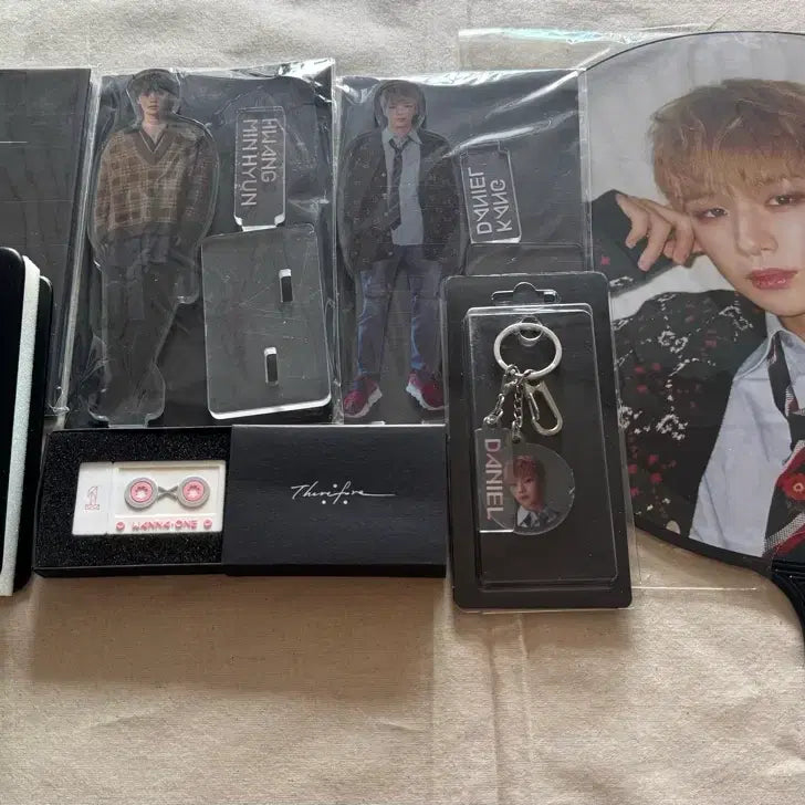 [BUNJANG] Wanna One There For Goods Bundle Set / 워너원 데어포 굿즈 판매