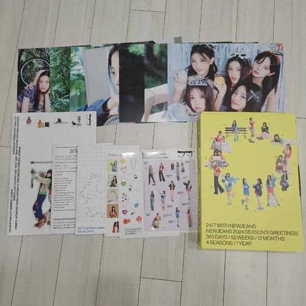 [BUNJANG] NewJeans 2024 Season's Greetings 24/7 with NewJeans Photocard Holder / 뉴진스 2024 시즌 그리팅 24/7 with NewJeans