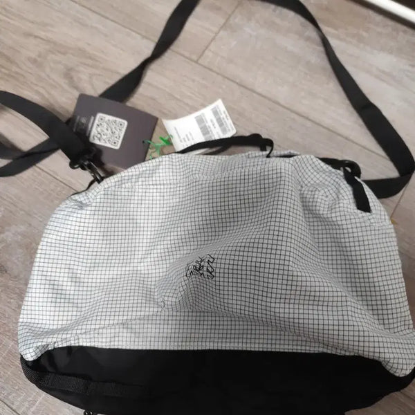 [BUNJANG] Kolon Pouch Crossbody Bag / 코오롱 파우치 크로스백 팝니다