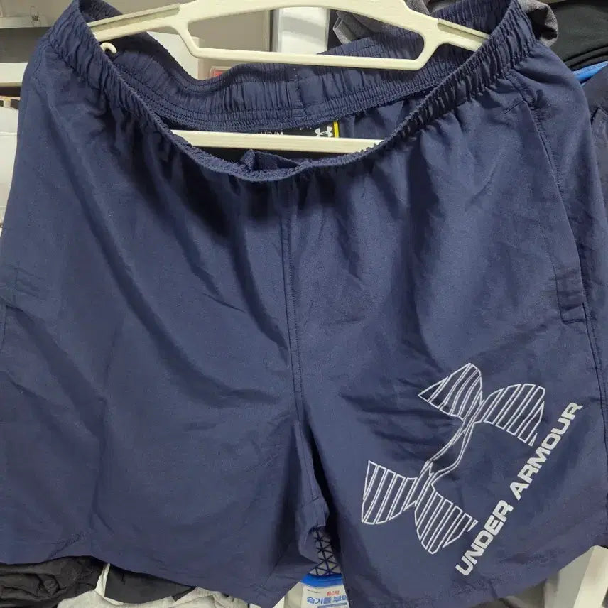 [BUNJANG] Under Armour Navy Shorts Size 95 / 언더아머 반바지 네이비95