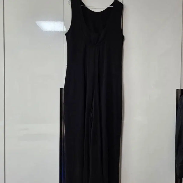 [BUNJANG] COS Black Sleeveless Jumpsuit / COS 코스 블랙 민소매 점프수트
