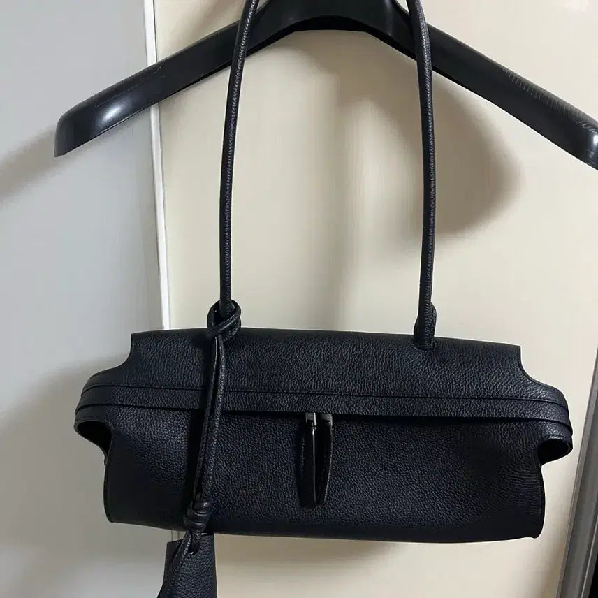 [BUNJANG] TIME Gravity Shoulder Bag Black / TIME 그래비티 숄더백