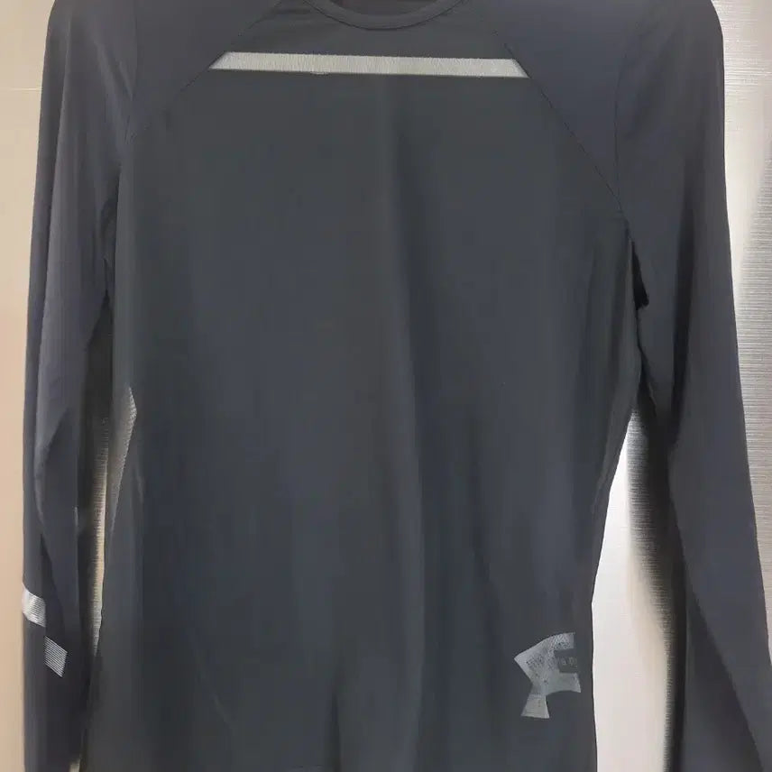 [BUNJANG] Benjefe Women's Long Sleeve Golf T-Shirt Black Size 95 New / 벤제프(골프 브랜드)여성 긴팔 티셔츠 검정 95호 새제품