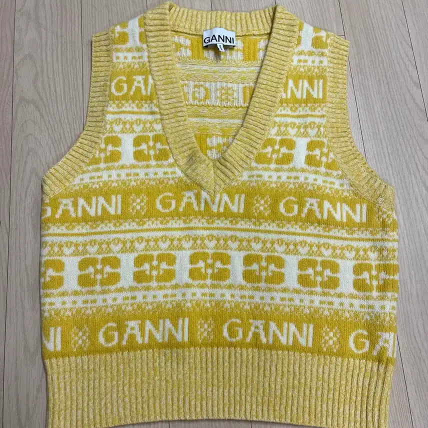 [BUNJANG] Ganni Yellow Knit Vest / Ganni 가니 니트 베스트 옐로우
