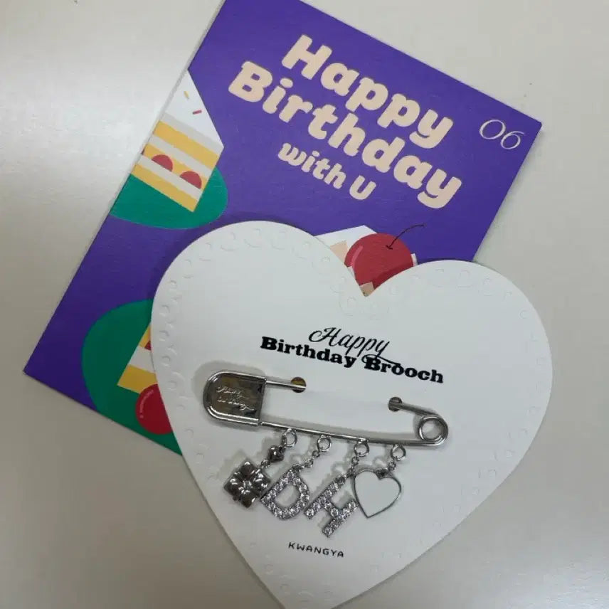 [BUNJANG] Haechan Birthday Brooch / 해찬 생일 브로치