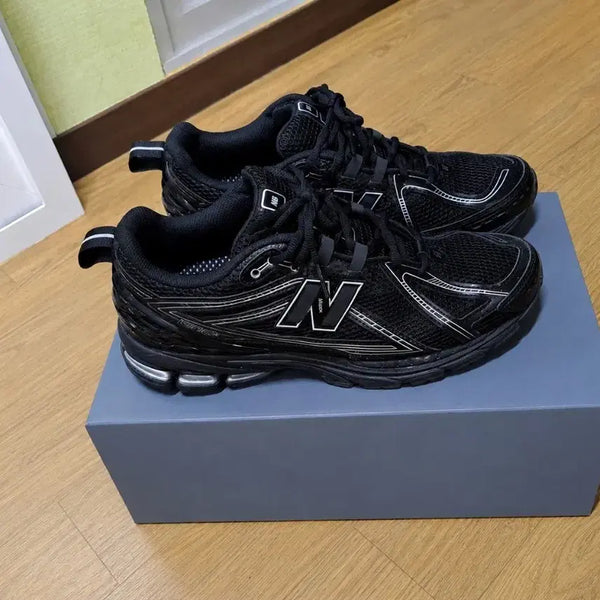 [BUNJANG] New Balance 1906R Black Silver Sneakers (Size 265) / 뉴발1906r블랙실버 265 실착1회 9만5천원에판매합니다