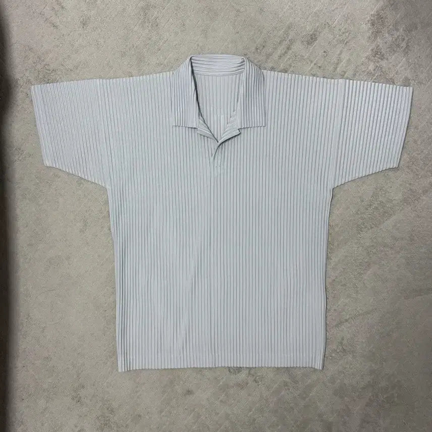 [BUNJANG] Issey Miyake Homme Plissé Short Sleeve Polo Shirt Grey / 이세이미야케 옴므플리세 반팔 폴로 그레이 4