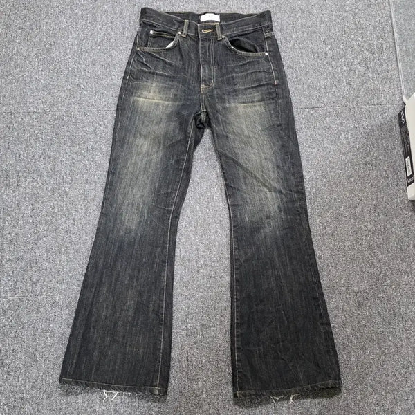 [BUNJANG] Ellmude Jeanne Flare Size 44 Denim / 엘무드 잔느플레어 44사이즈